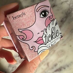 Benefit Tickle Golden Pink Powder Highlighter 💕 Brand New in box